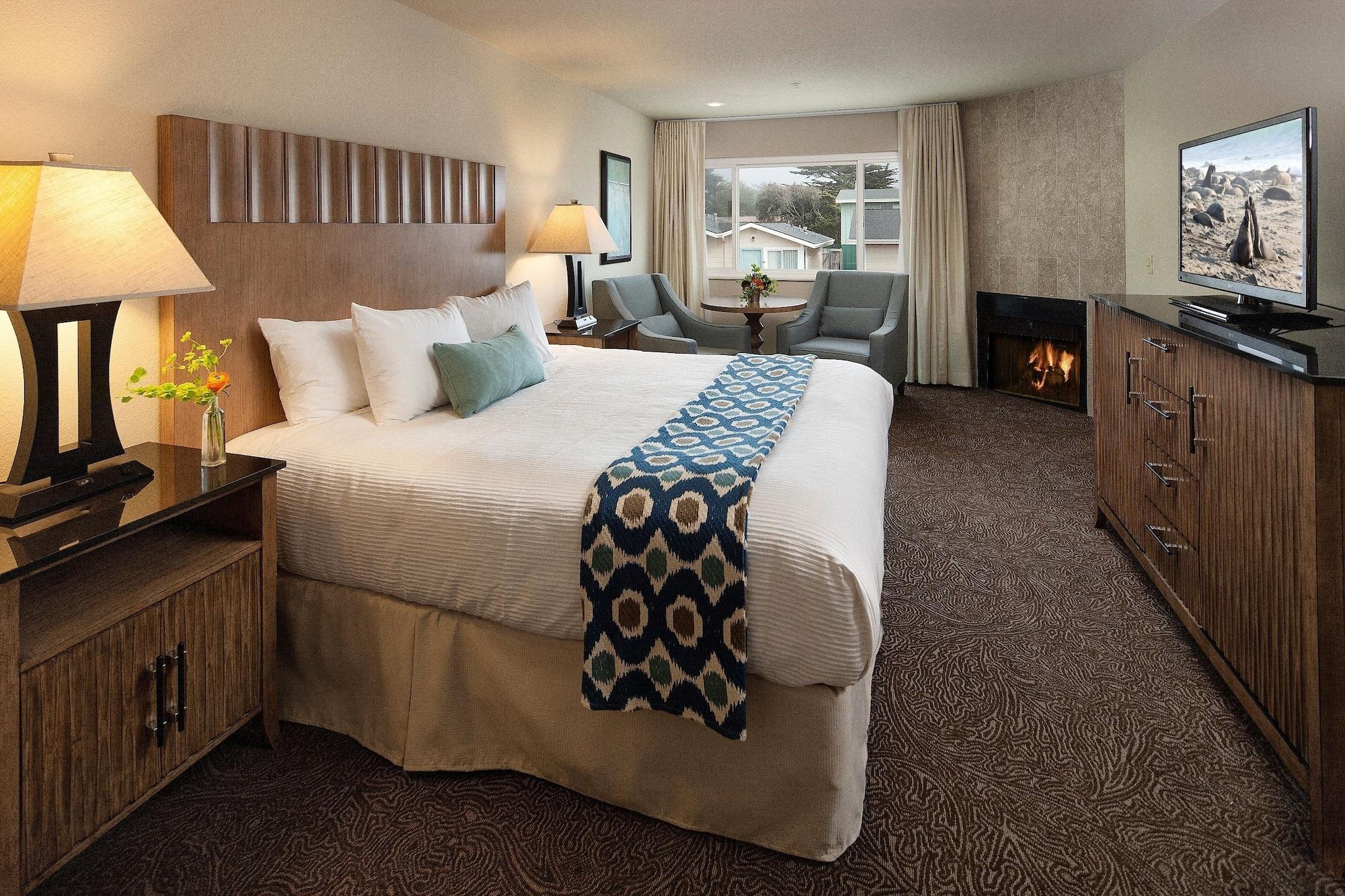 Cambria Landing Inn And Suites Εξωτερικό φωτογραφία