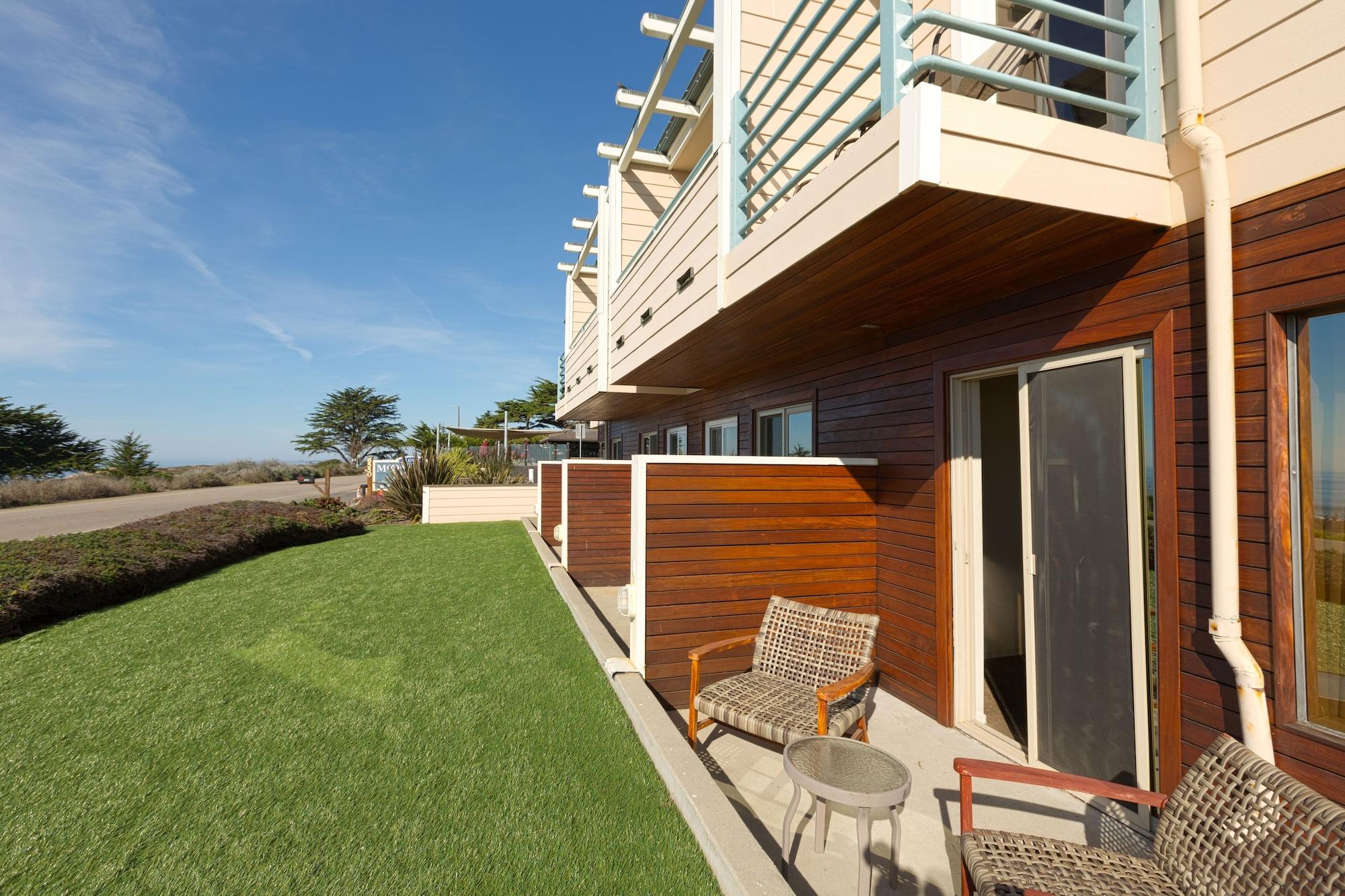 Cambria Landing Inn And Suites Εξωτερικό φωτογραφία