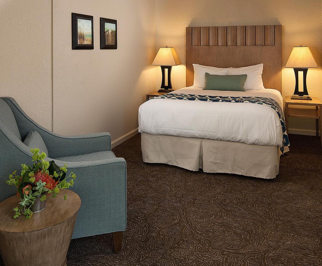 Cambria Landing Inn And Suites Εξωτερικό φωτογραφία